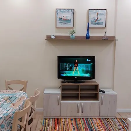 Apartment Pink & Blue - 2bdr With Balcony - Wi-fi Varna