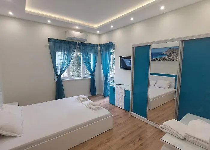 2Br Apartment In Varna Center Pedestrian Street Balcony Fast Wifi *