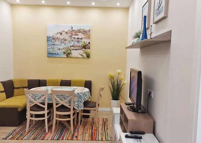 Daire 2Br Apartment In Varna Center Pedestrian Street Balcony Fast Wifi