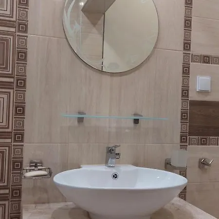 2br In Center Pedestrian Street Balcony Fast Wifi Varna