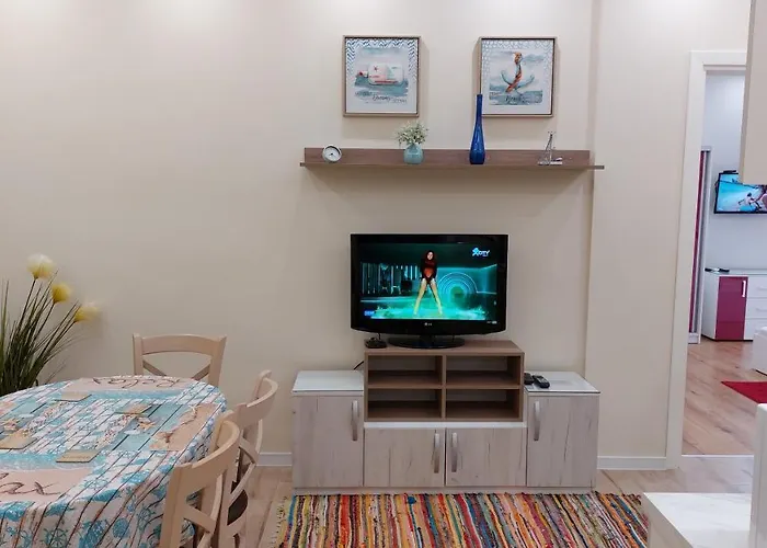 Appartamento 2Br Apartment In Varna Center Pedestrian Street Balcony Fast Wifi Varna