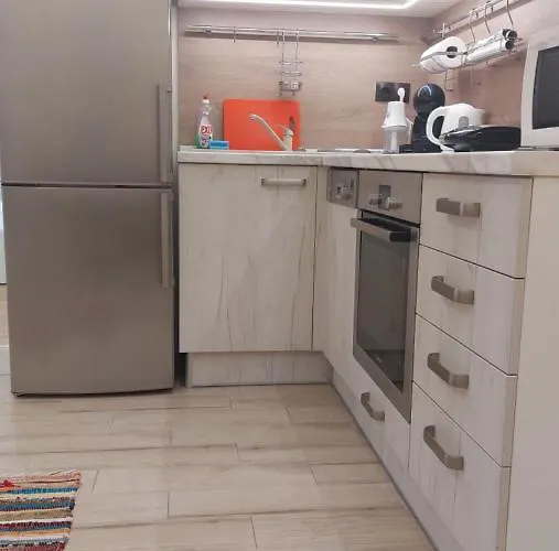 2Br Apartment In Varna Center Pedestrian Street Balcony Fast Wifi * Varna