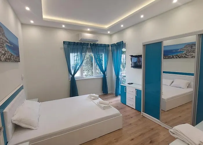 2Br Apartment In Varna Center Pedestrian Street Balcony Fast Wifi Apartment *