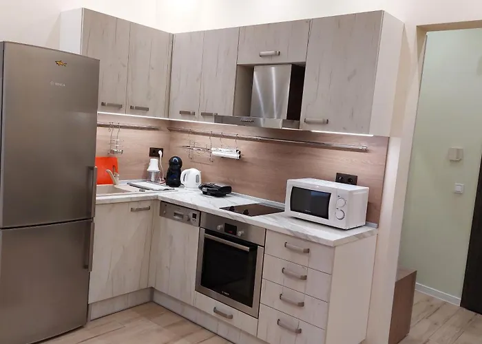 2Br Apartment In Varna Center Pedestrian Street Balcony Fast Wifi Appartamento *