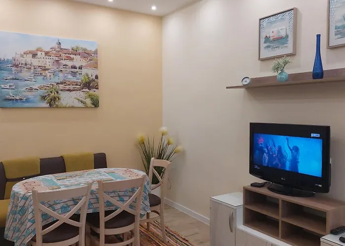 Appartamento 2Br Apartment In Varna Center Pedestrian Street Balcony Fast Wifi